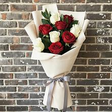 Букет цветов из:  Розы в Автурах