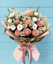 Букет цветов из:  Розы, Альстромерии и Лизиантусы #REPLACE_PRED# Автурах