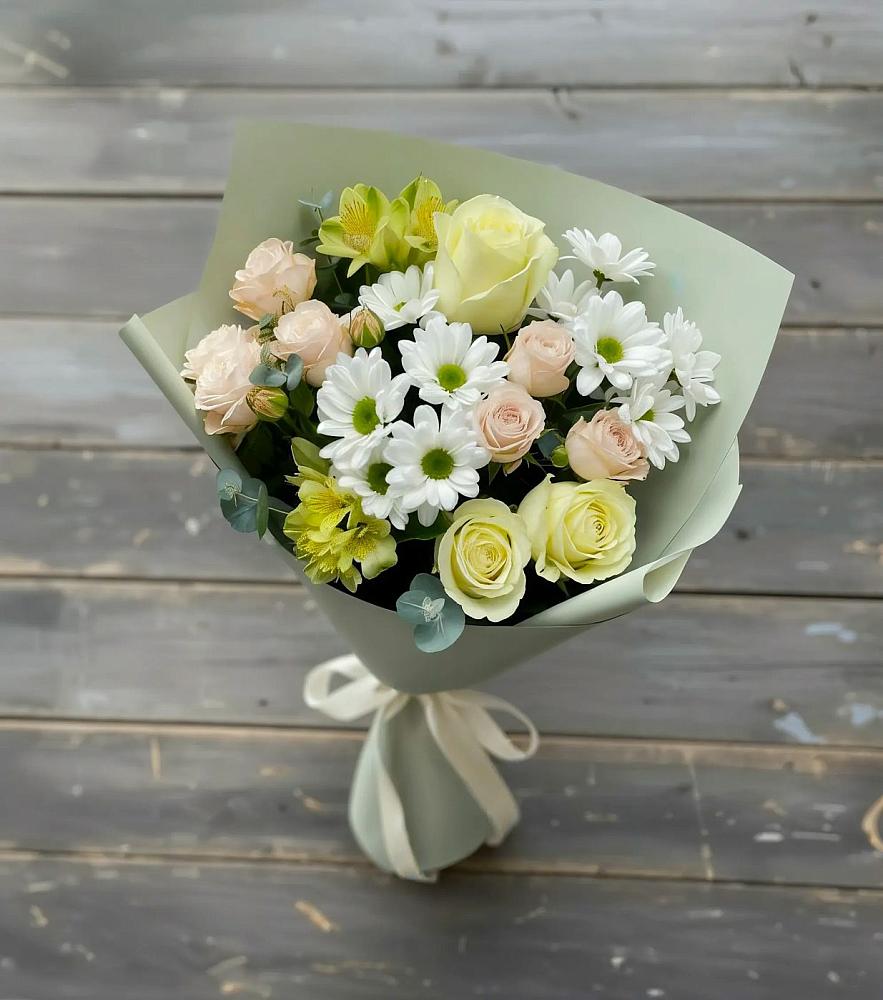 Букет цветов из: Альстромерии, Розы и Хризантемы в Автурах