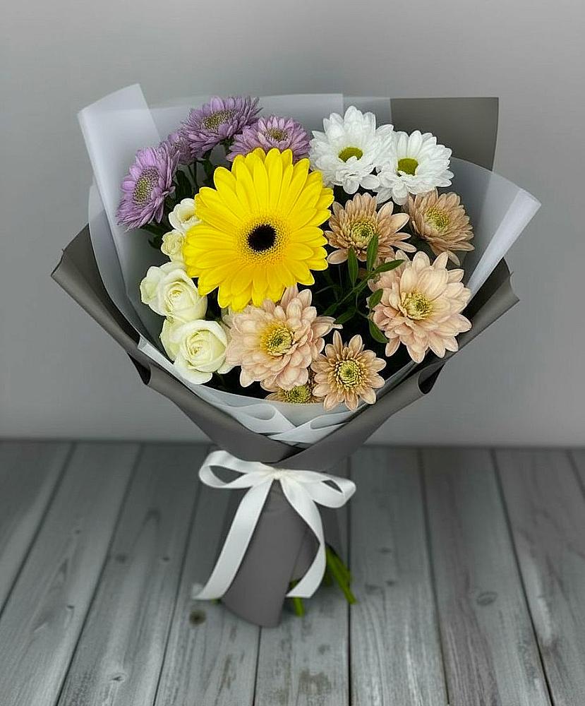 Букет цветов из: Розы, Герберы и Хризантемы в Автурах