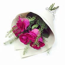 Букет цветов из:  Розы в Автурах