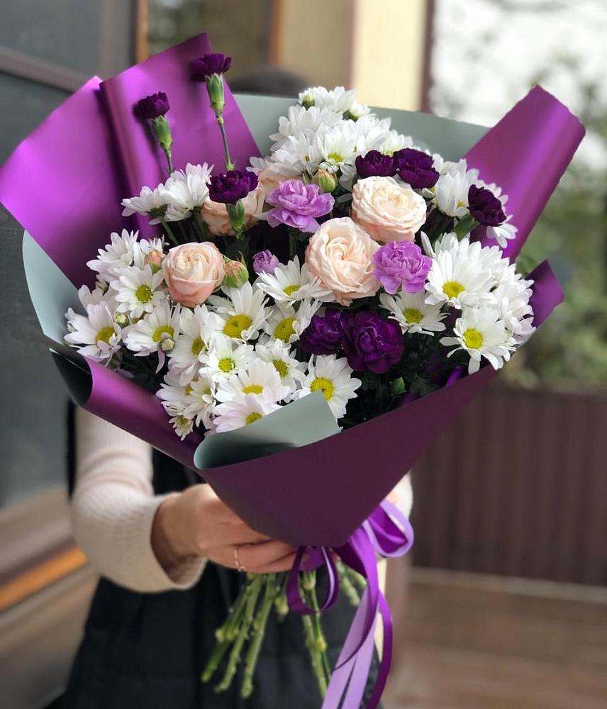 Букет цветов из: Хризантемы, Гвоздики и Розы в Автурах