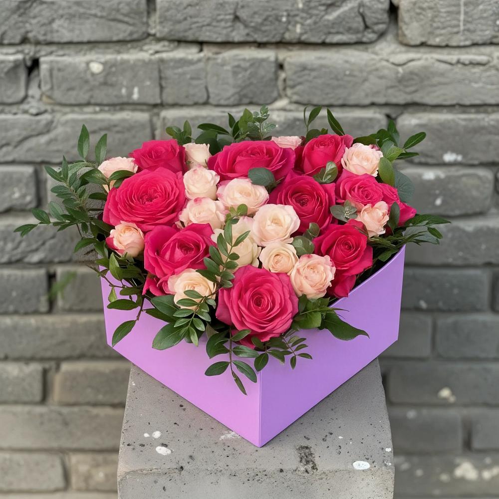 Цветочная композиция из Розы в коробке в Автурах