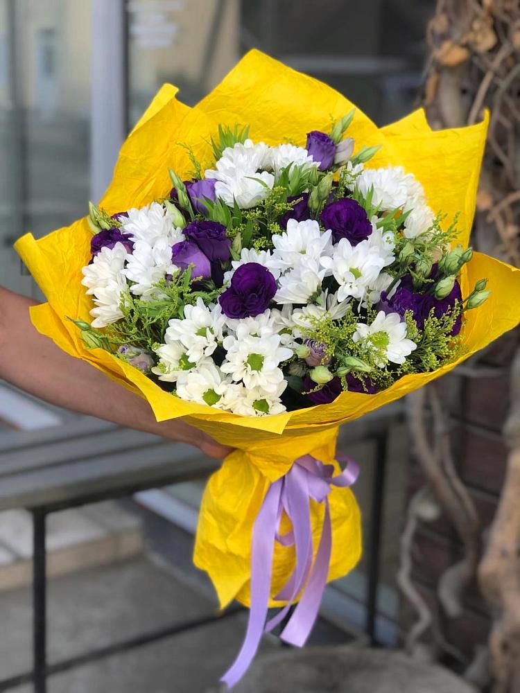 Букет цветов из: Ирисы, Хризантемы и Ромашки в Автурах