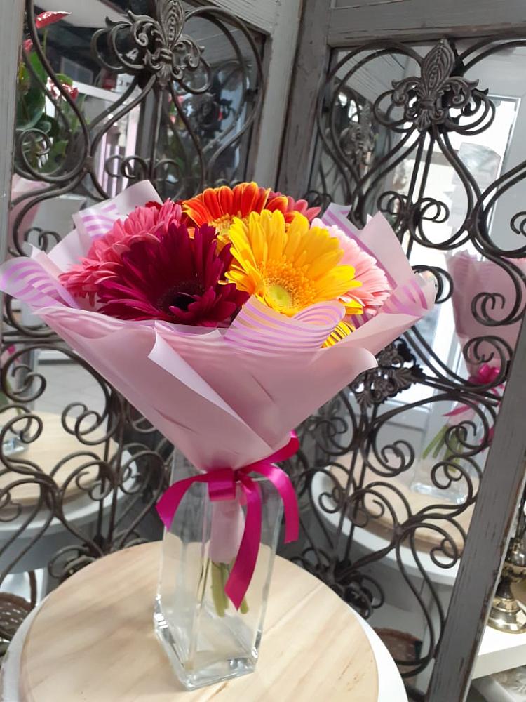 Букет цветов из: Герберы в Автурах