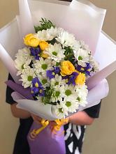 Букет цветов из:  Ирисы, Хризантемы и Розы #REPLACE_PRED# Автурах