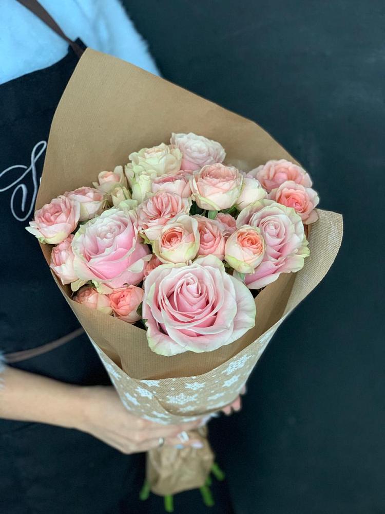 Букет цветов из: Хризантемы и Розы в Автурах