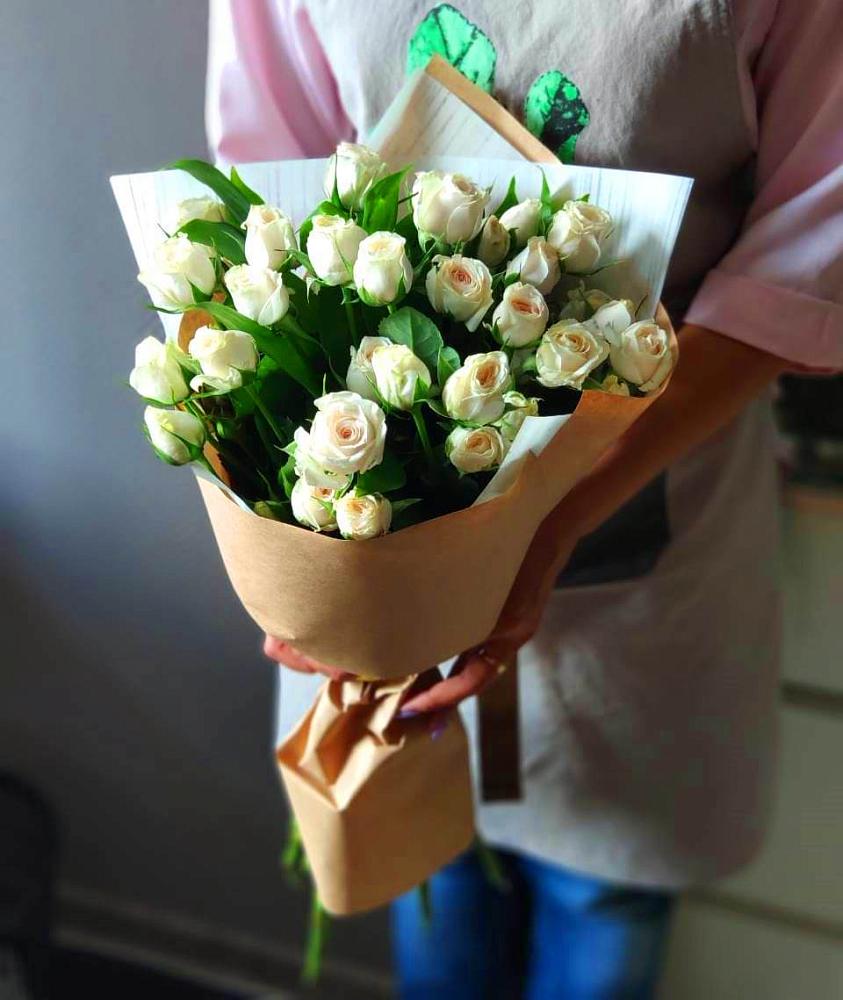 Букет цветов из: Розы в Автурах