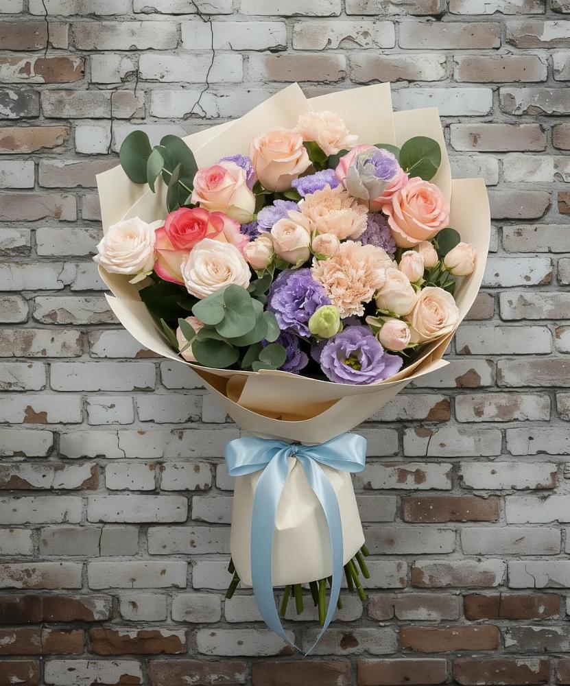 Букет цветов из: Розы, Лизиантусы и Гвоздики в Автурах