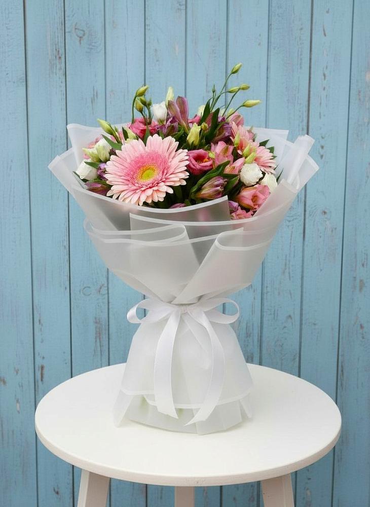 Букет цветов из: Герберы, Альстромерии и Лизиантусы в Автурах