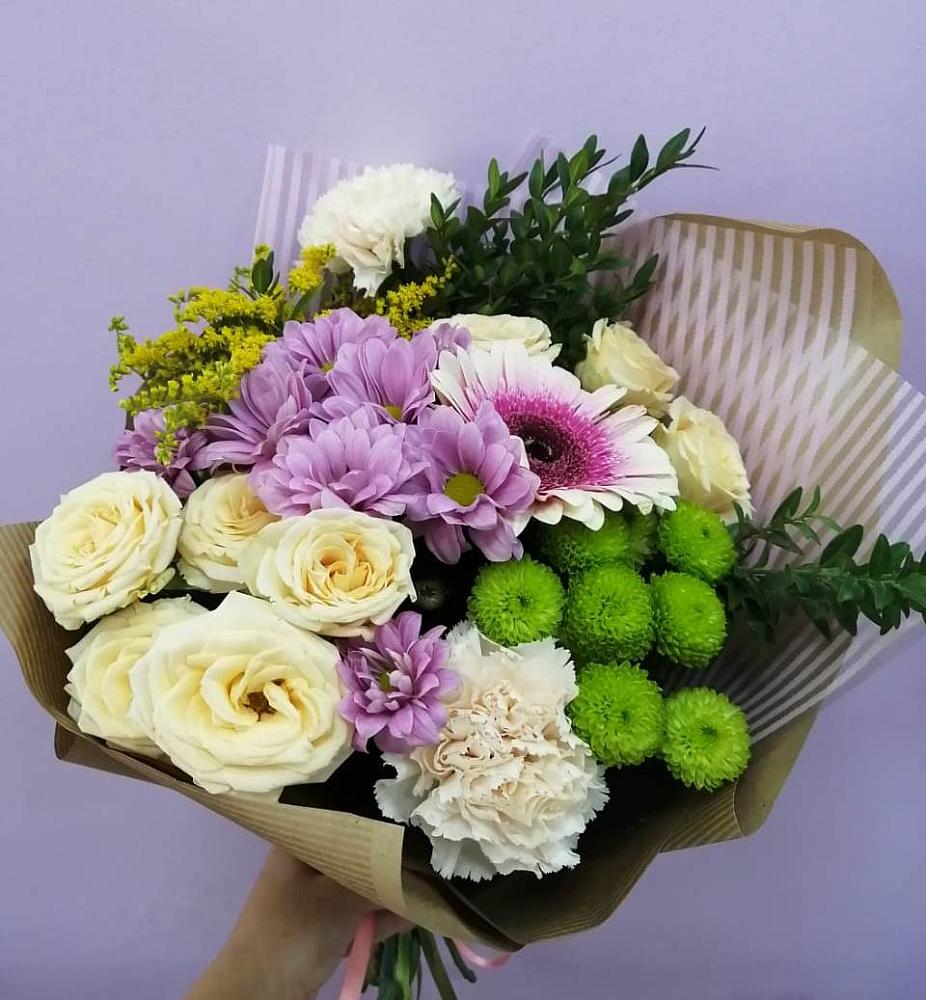 Букет цветов из: Хризантемы, Розы, Гвоздики и Герберы в Автурах