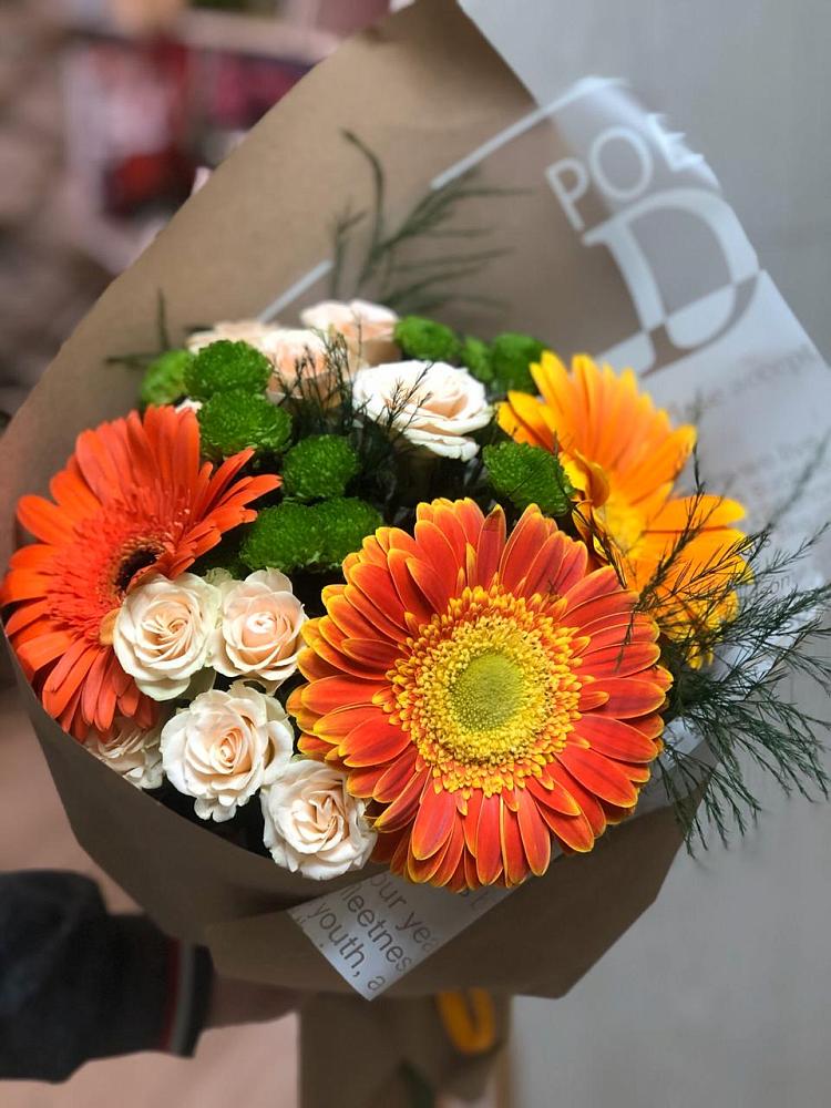 Букет цветов из: Герберы, Хризантемы и Розы в Автурах