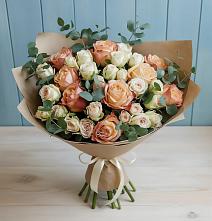 Букет цветов из:  Альстромерии и Розы #REPLACE_PRED# Автурах